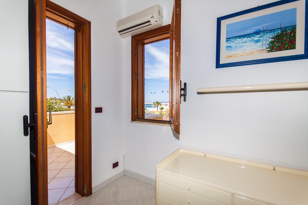 Villa Ciuri Di Fronte Al Mare San Vito Lo Capo Room photo